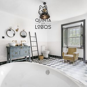 Deluxe Double Room Bath